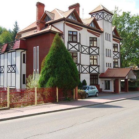 Familijny Osrodek Wypoczynkowo - Rehabilitacyjny Krynica Zdroj Hotel Exterior photo