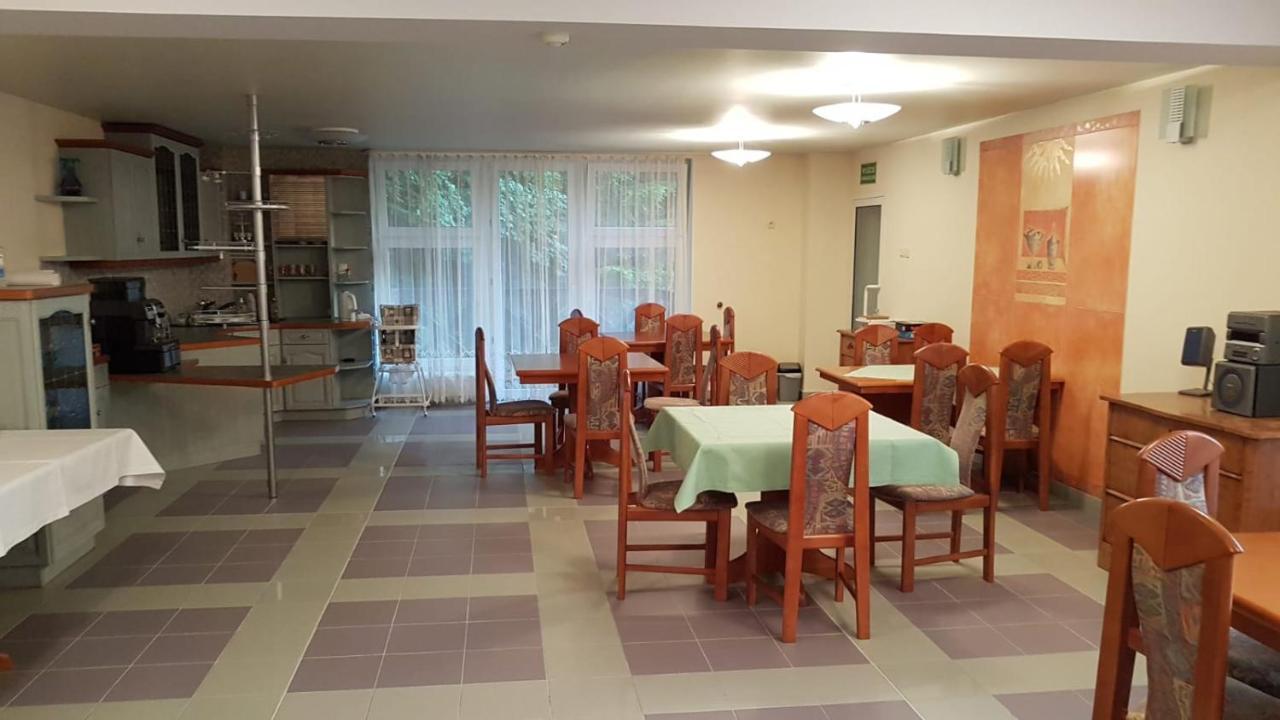 Familijny Osrodek Wypoczynkowo - Rehabilitacyjny Krynica Zdroj Hotel Exterior photo